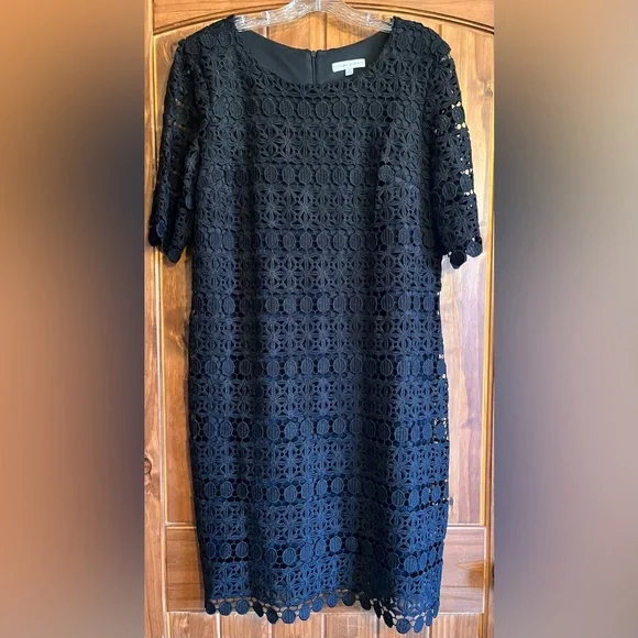 sandra darren lace dress Sandra Darren Women's Elbow Sleeve Lace Dress, Black, 8 at Amazon Women's  Clothing store